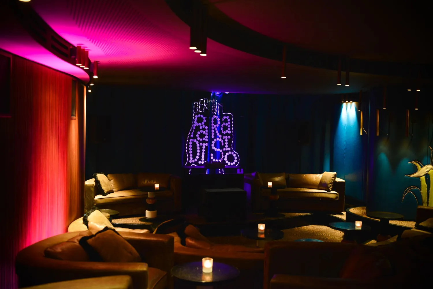 Club Paradisio nightclub Paris