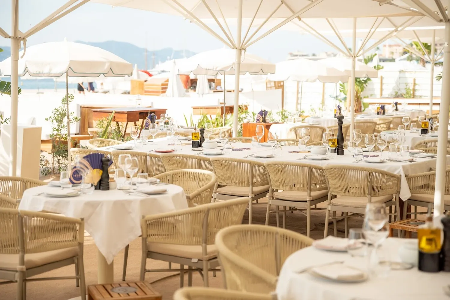 Reservation at LA MÔME PLAGE restaurant - Cannes | KEYS