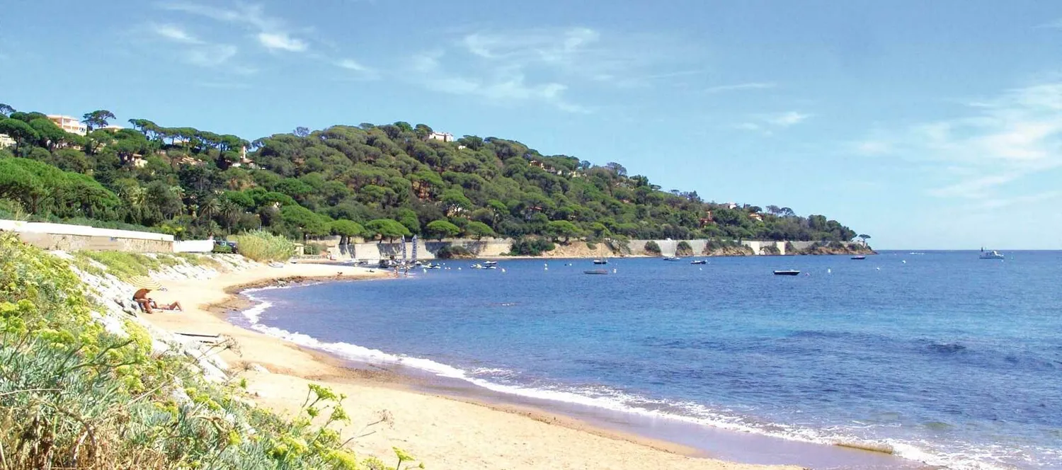 Le Golfe Azur beach Saint Tropez