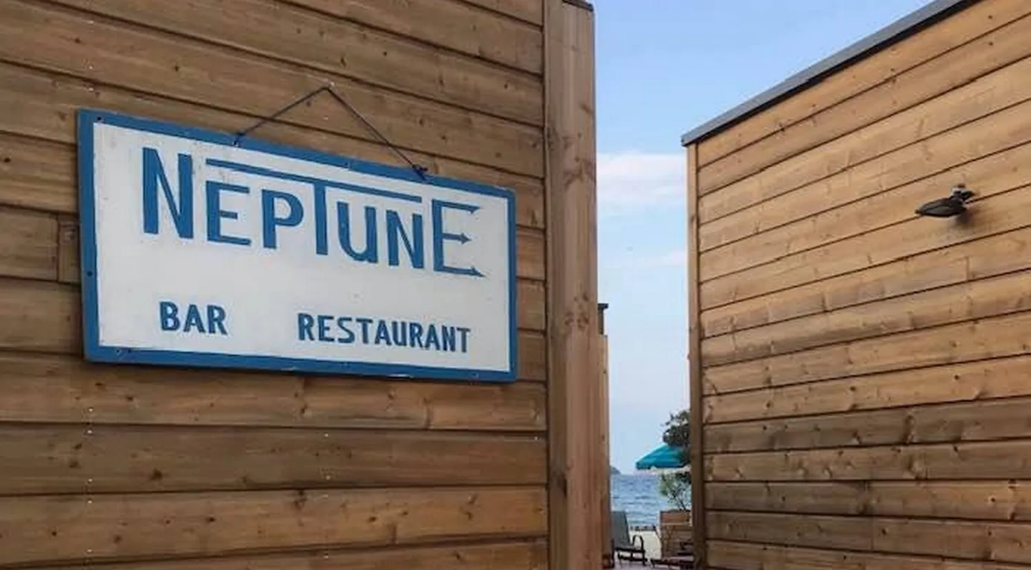 Le Neptune Plage beach Saint Tropez