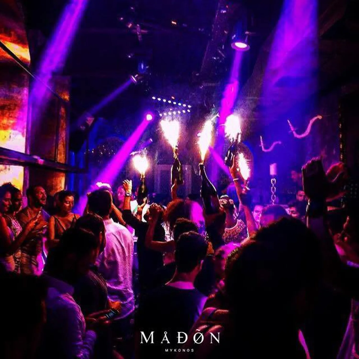 Madon nightclub Mykonos