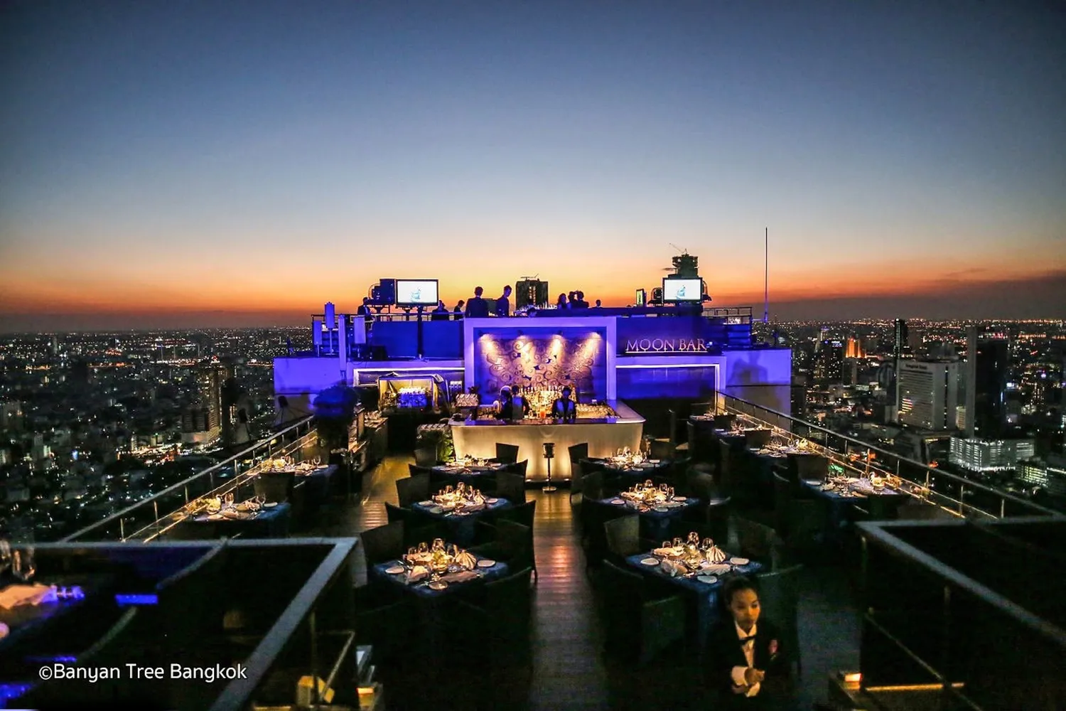 Moonbar Rooftop nightclub Saint Marteen