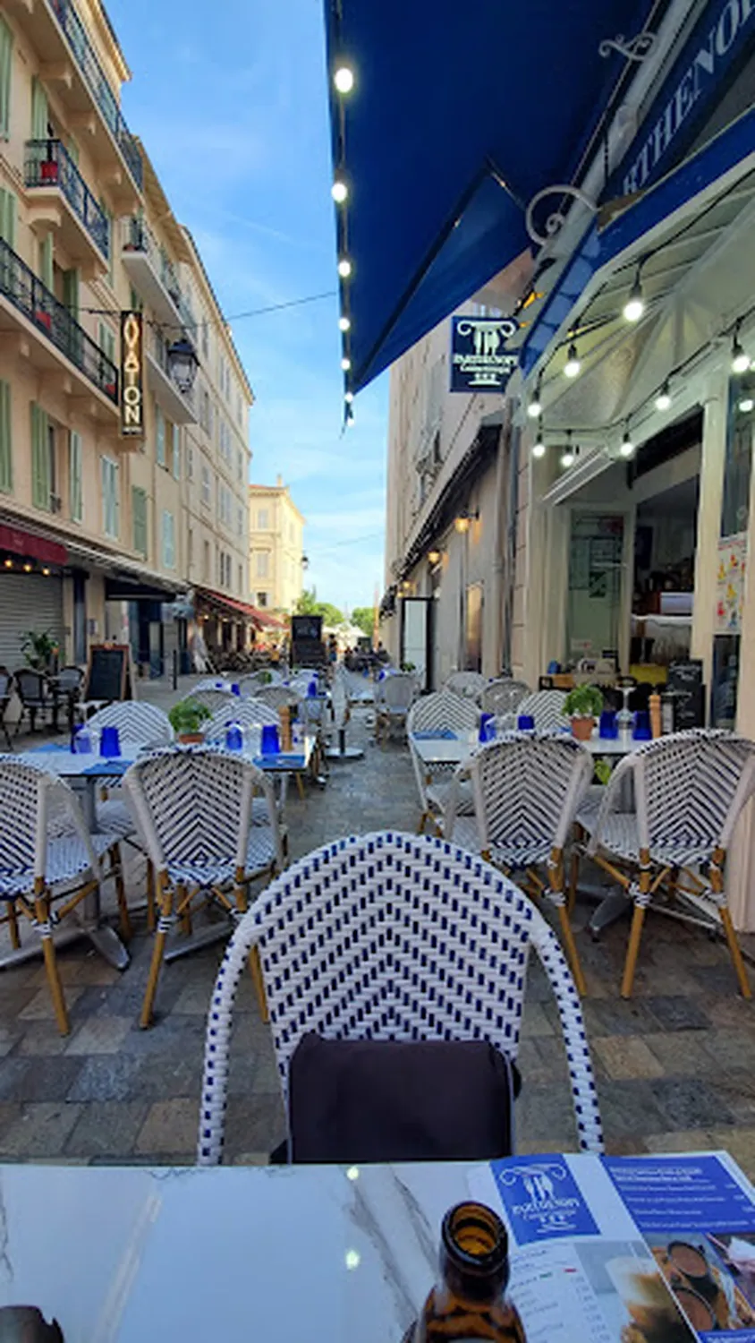 Parthenopi restaurant Cannes