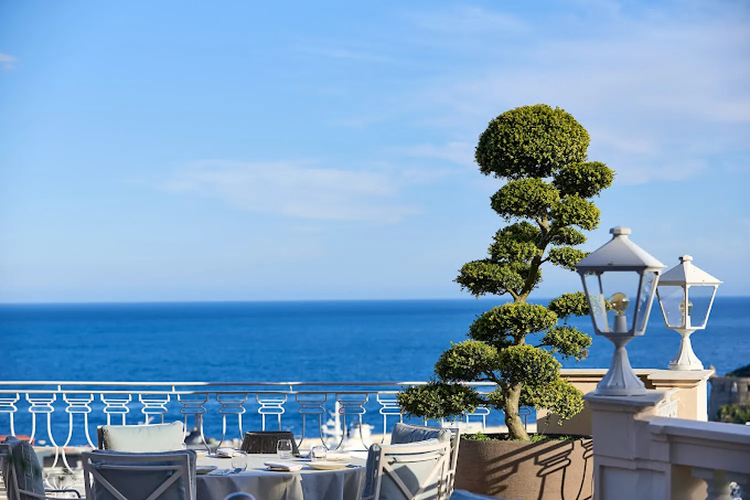 Pavyllon beach restaurant Monaco