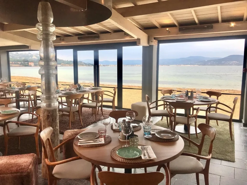 Reservation at PEARL BEACH restaurant Saint Tropez KEYS