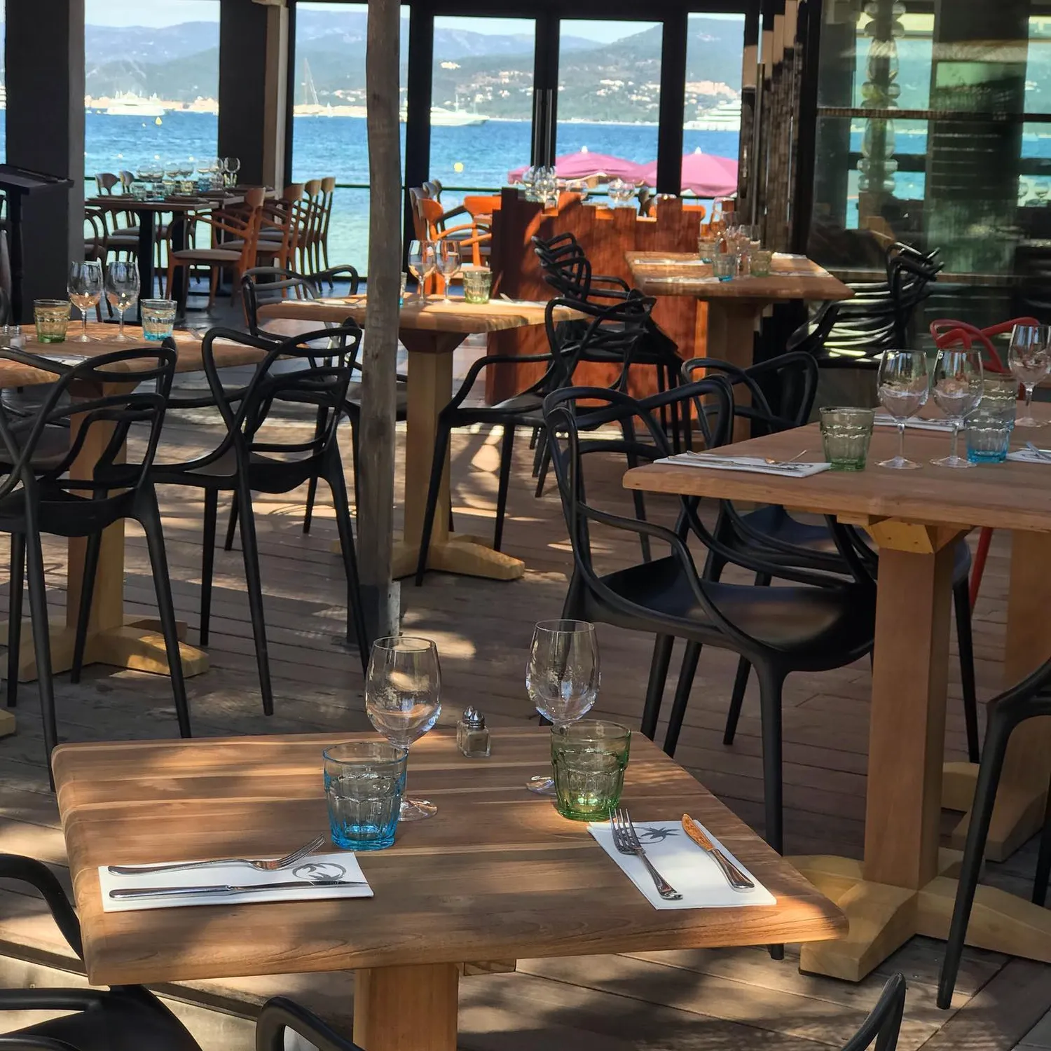 Pearl Beach restaurant Saint Tropez