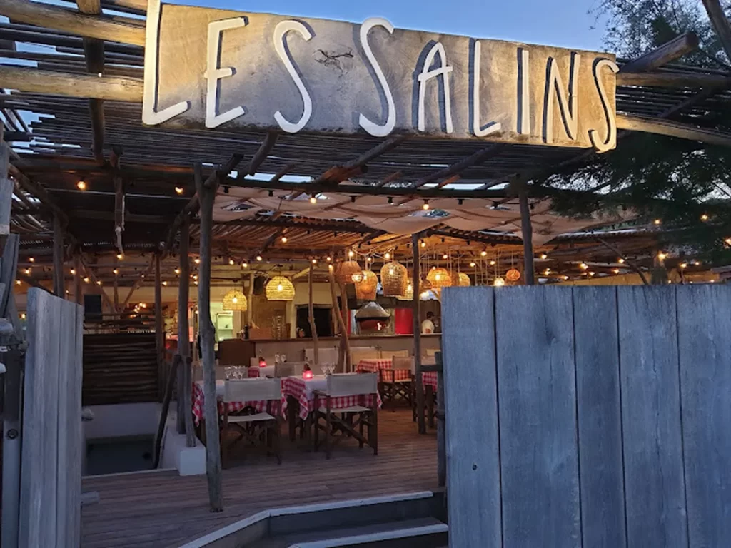 Reservation at PLAGE DES SALINS restaurant St Tropez KEYS