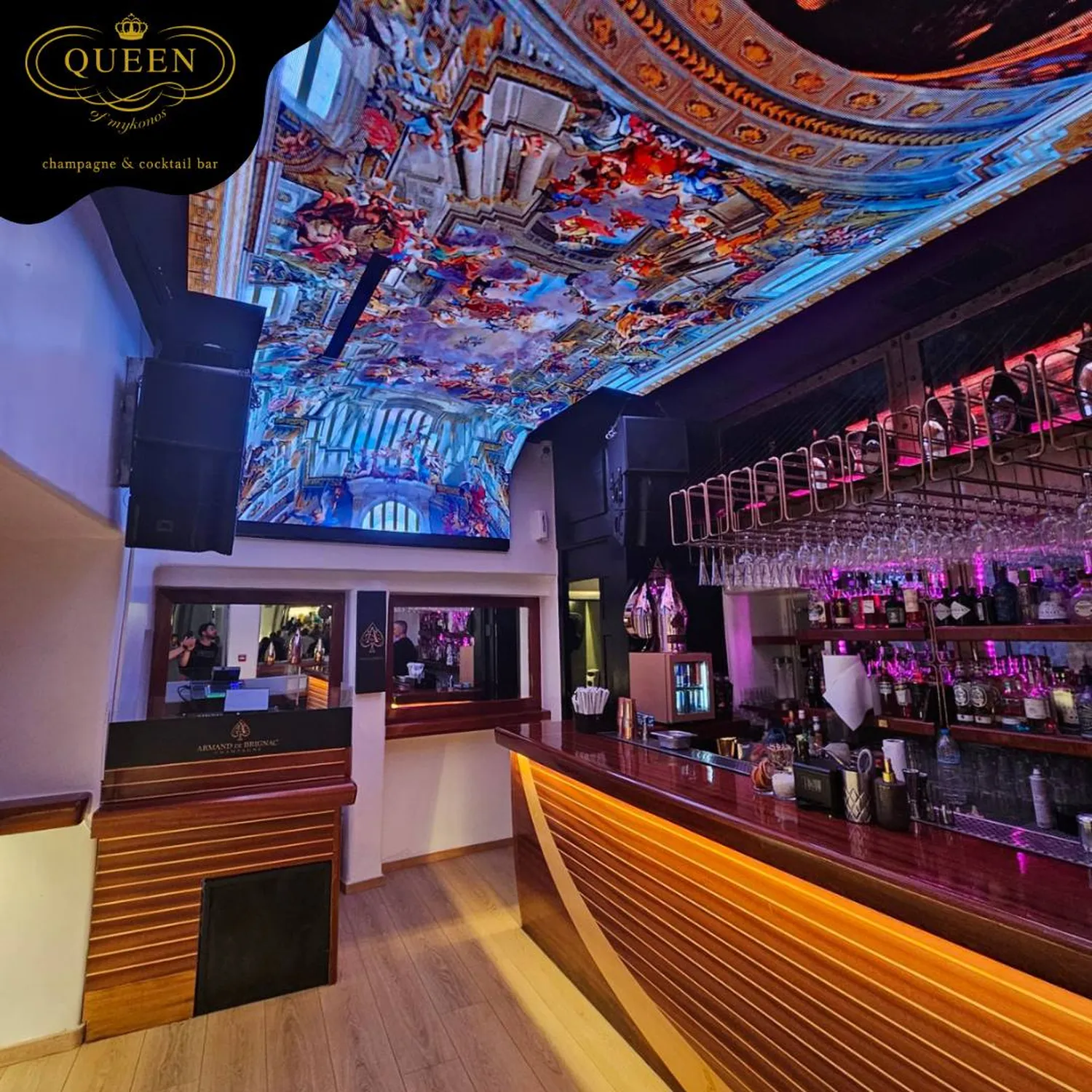 Queen nightclub Mykonos