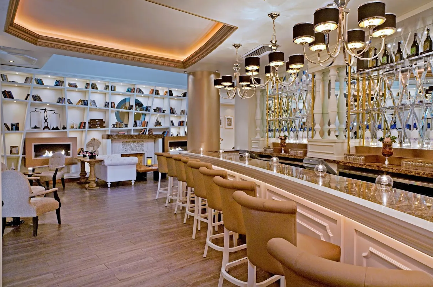 Villa Azur restaurant Miami Beach