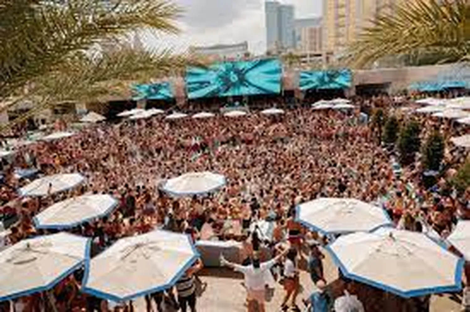 Wet Republic ultra pool pool party Las Vegas