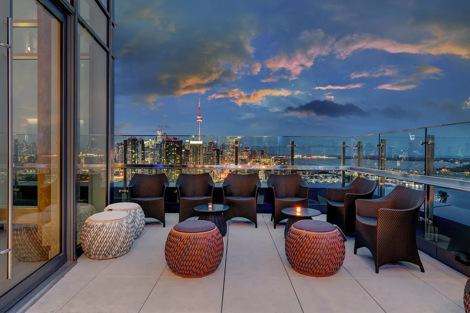 Falcon Skybar rooftop Toronto