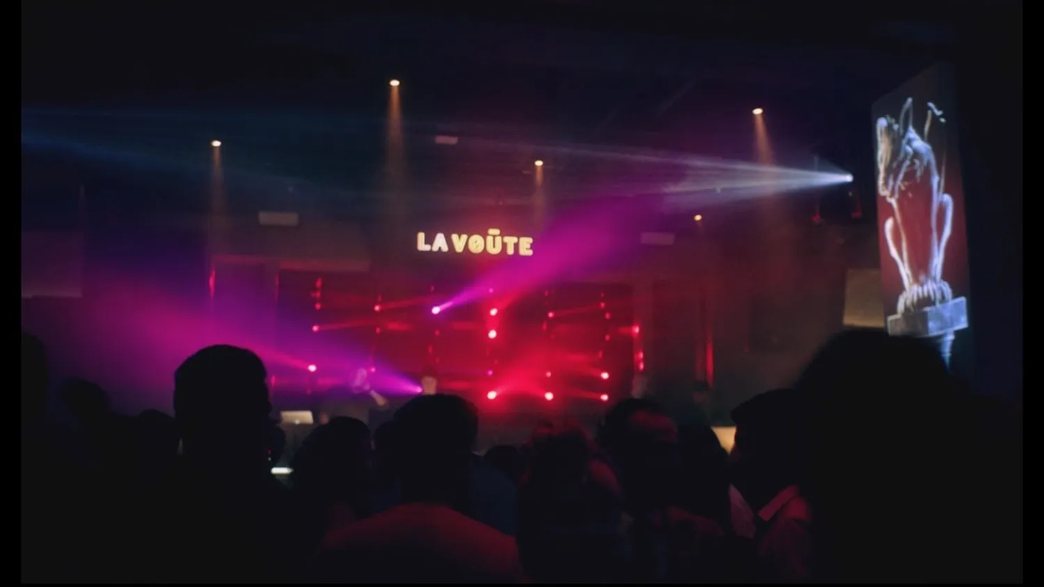 La Voûte nightclub restaurant Montréal