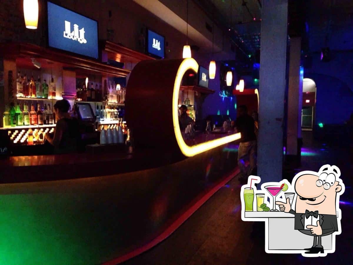 Lit Lounge