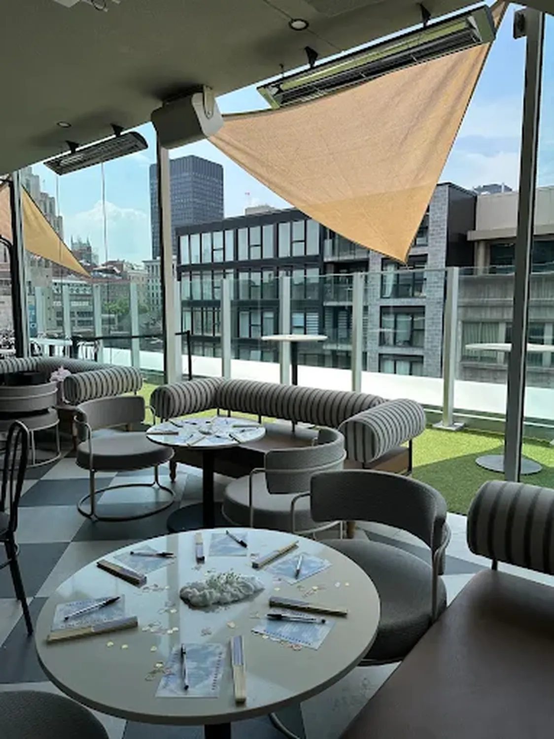 Terrasse Carla restaurant Montreal