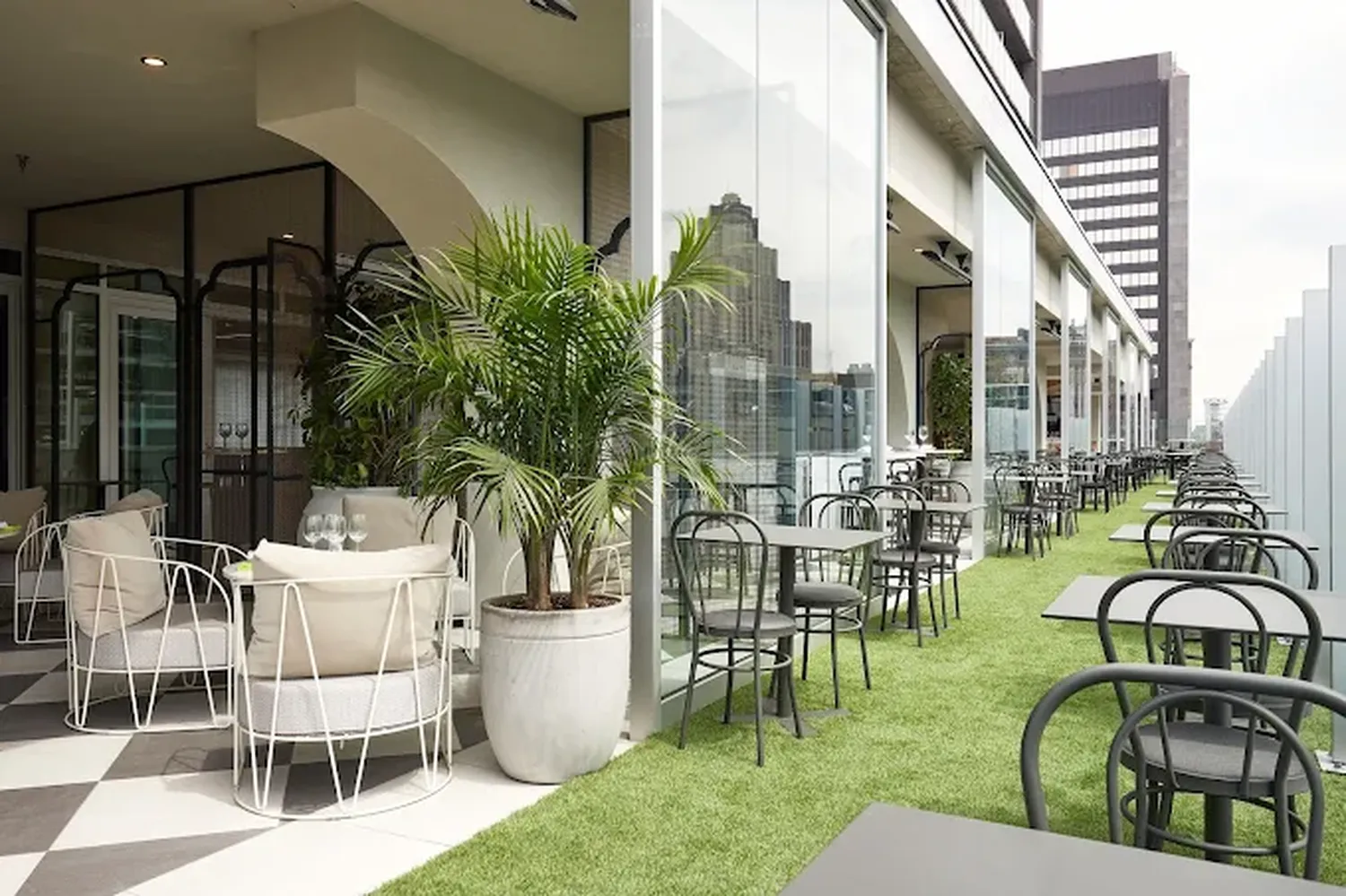 Terrasse Carla restaurant Montreal