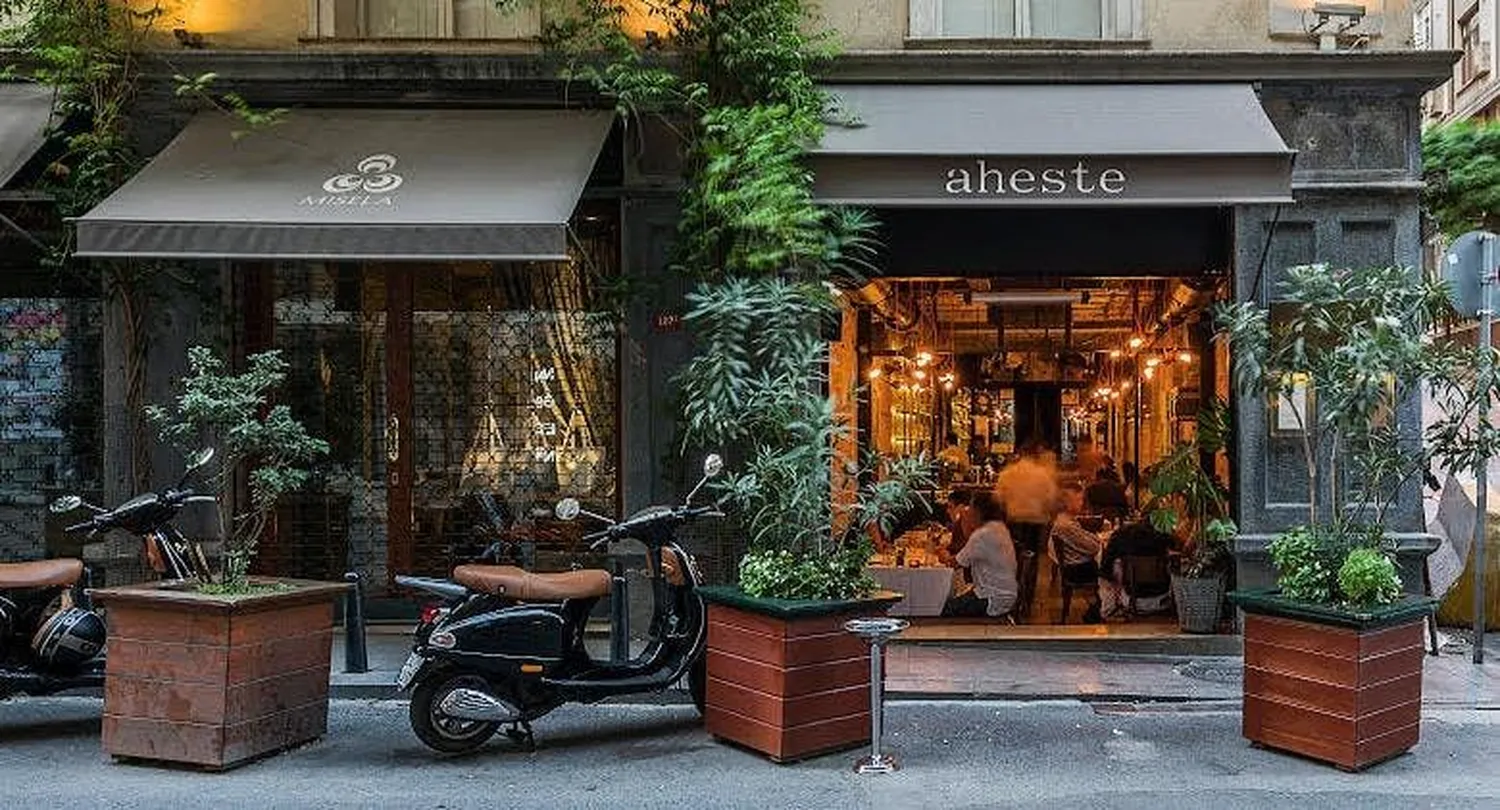 Aheste restaurant Istanbul