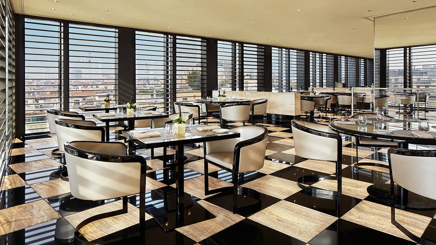 Armani restaurant Milano