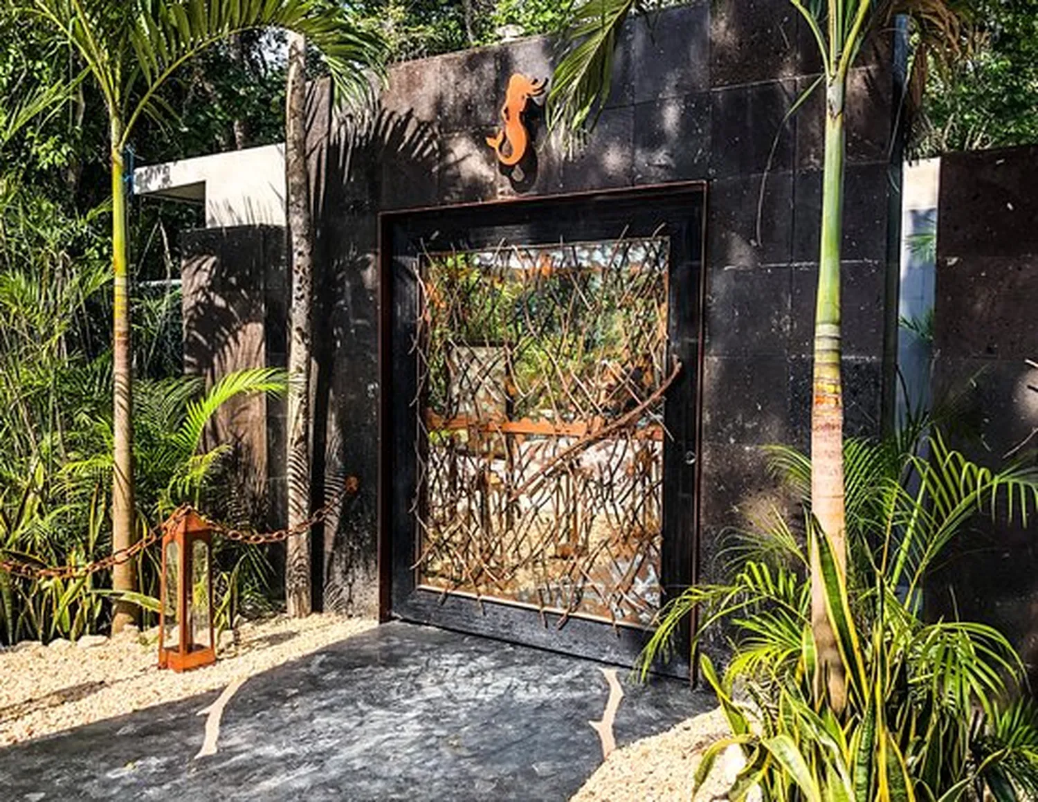 Arthouse restaurant Tulum