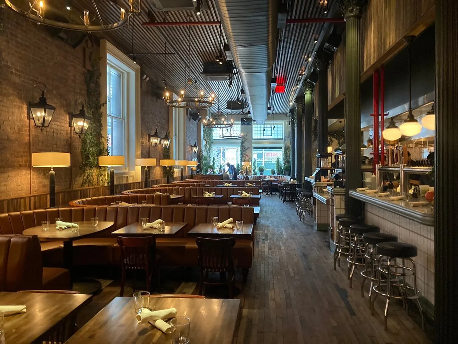 Au Cheval restaurant Chicago