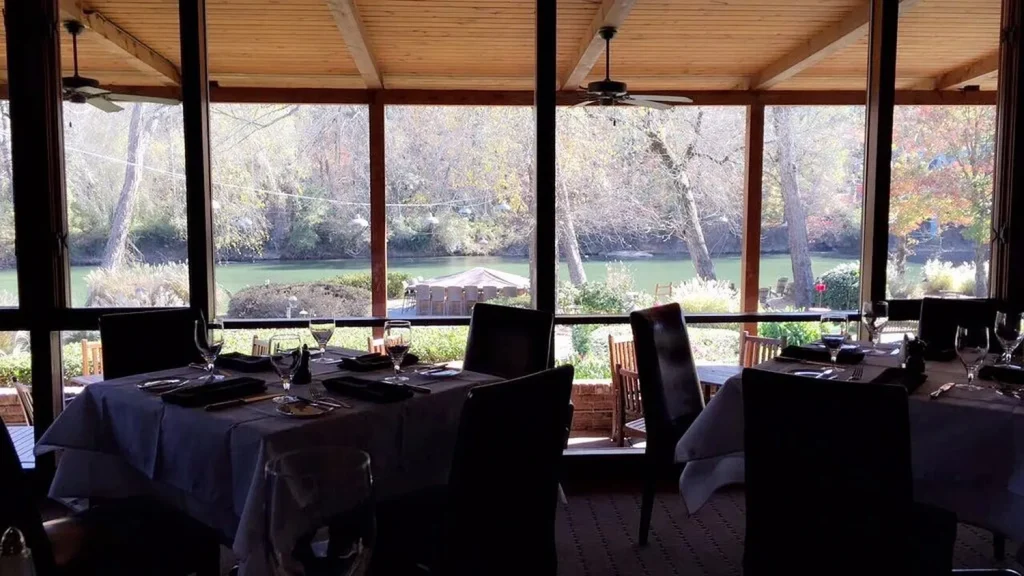 Reservation at CANOE restaurant Atlanta KEYS