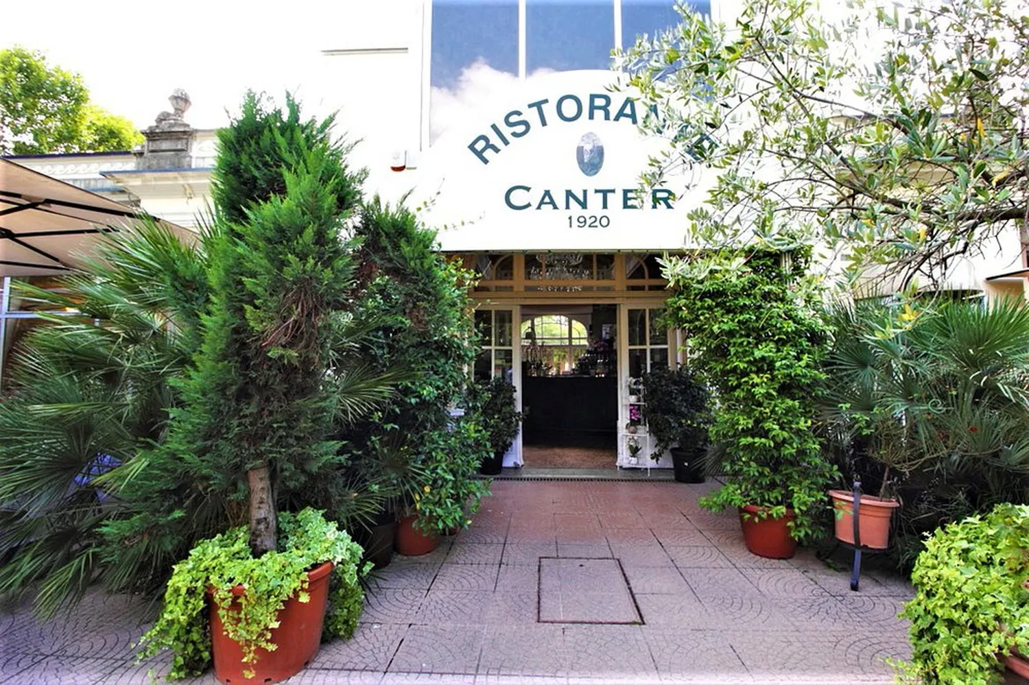 Canter 1920 restaurant Milan