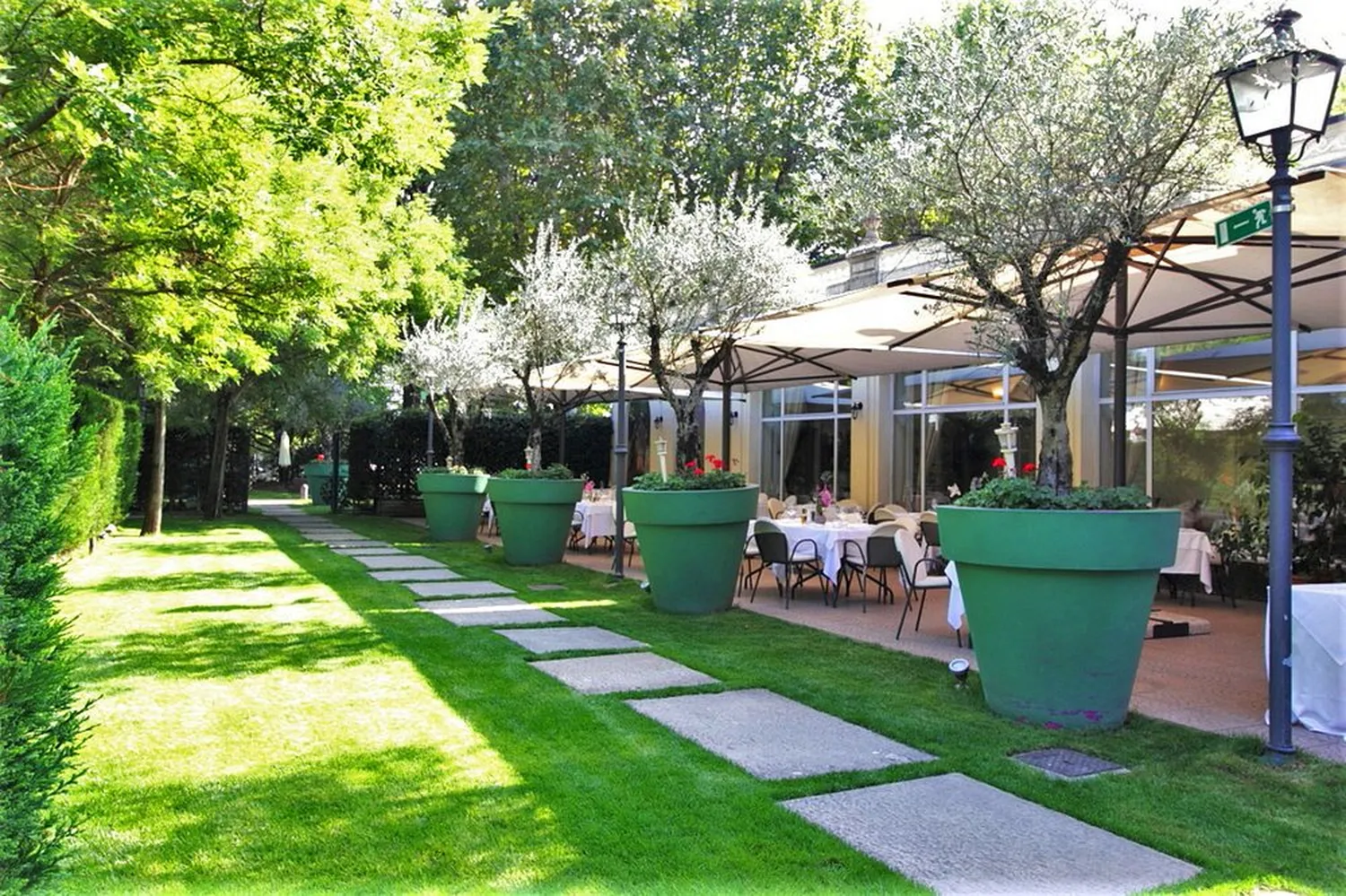 Canter 1920 restaurant Milan