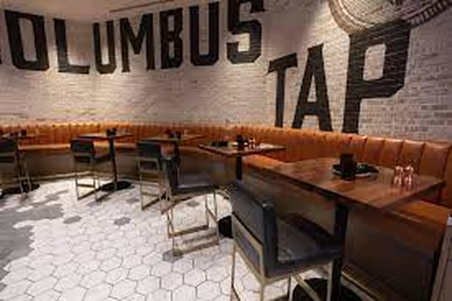 Columbus Tap restaurant Chicago