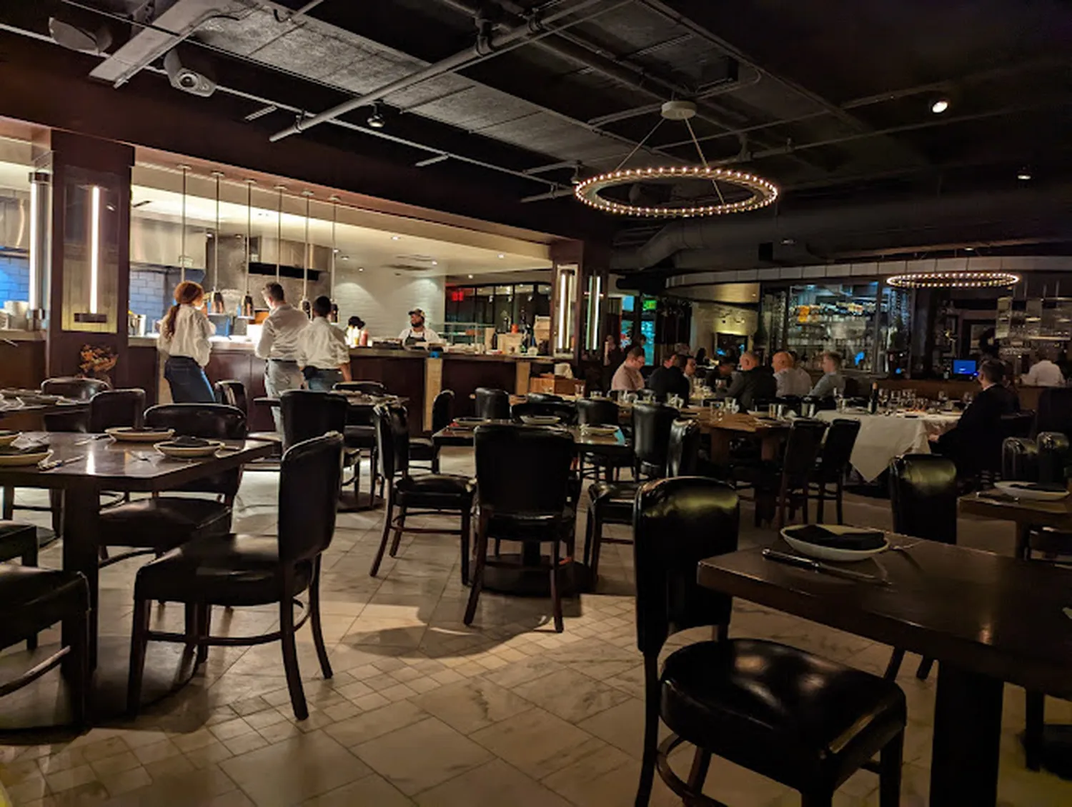 Ecco Midtown restaurant Atlanta