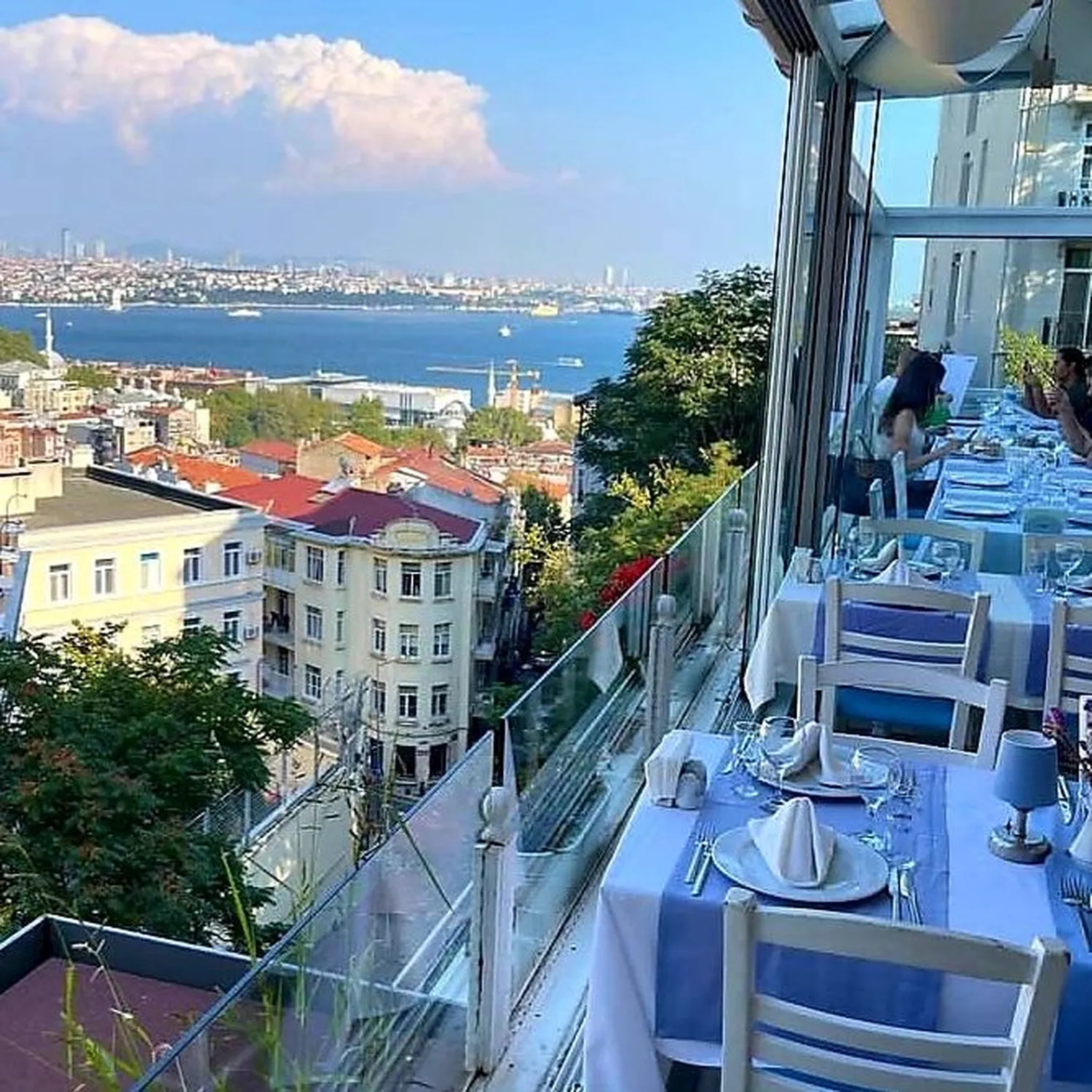 Eleos restaurant Istanbul