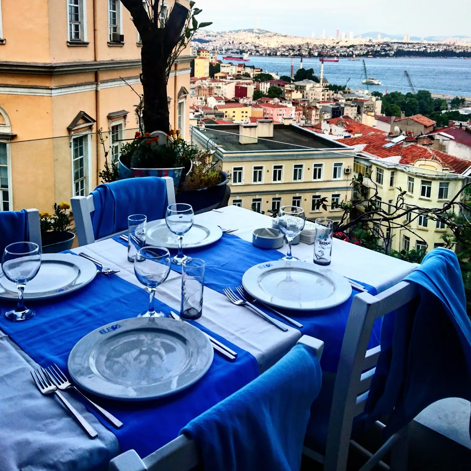 Eleos restaurant Istanbul