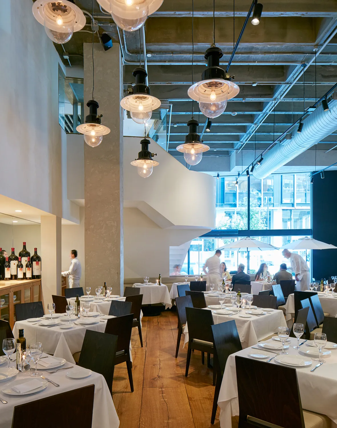 Estiatorio Milos restaurant Montréal