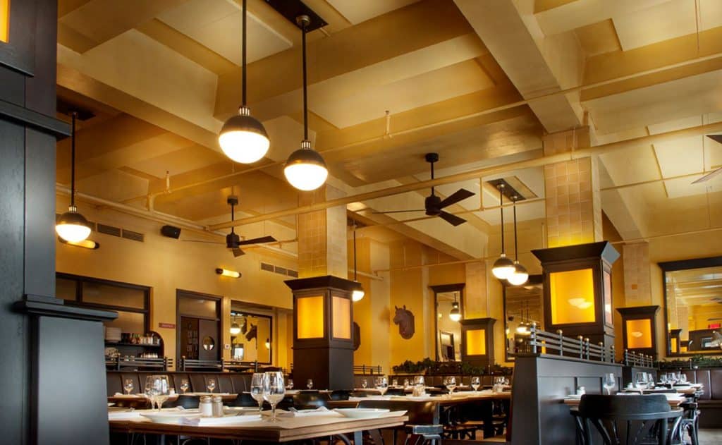 Reservation at Holder restaurant Montréal The World Keys