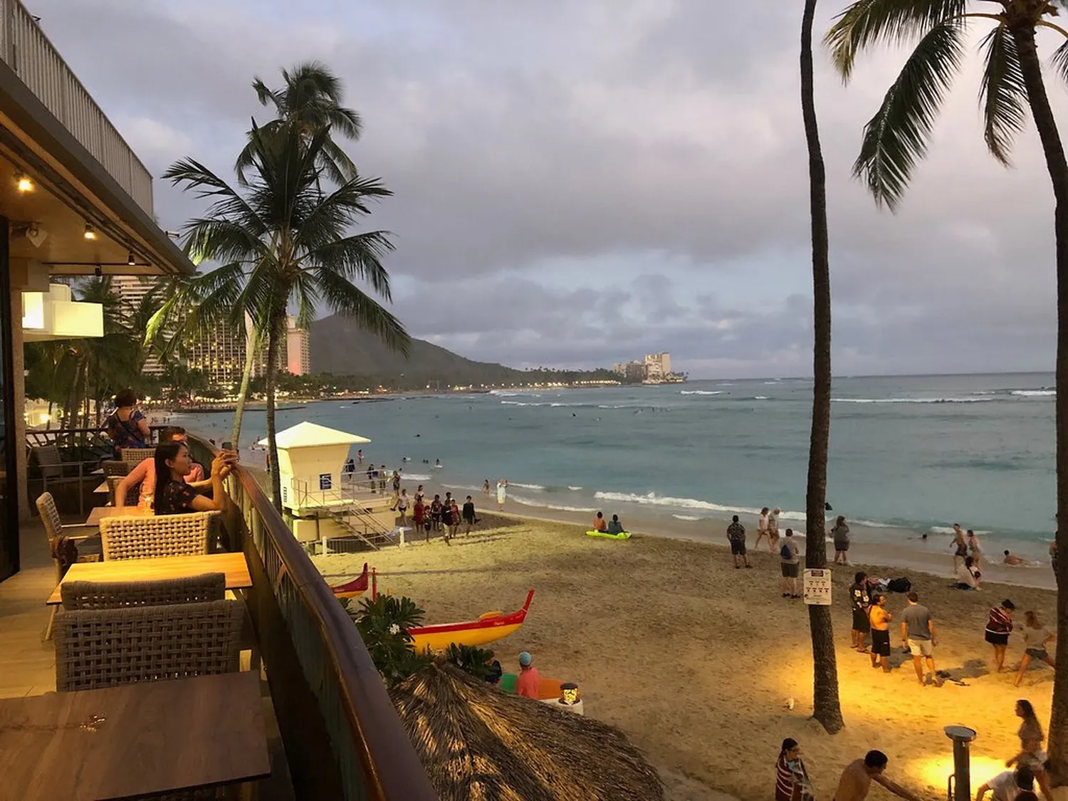 Hula Grill Waikiki restaurant Hawaii