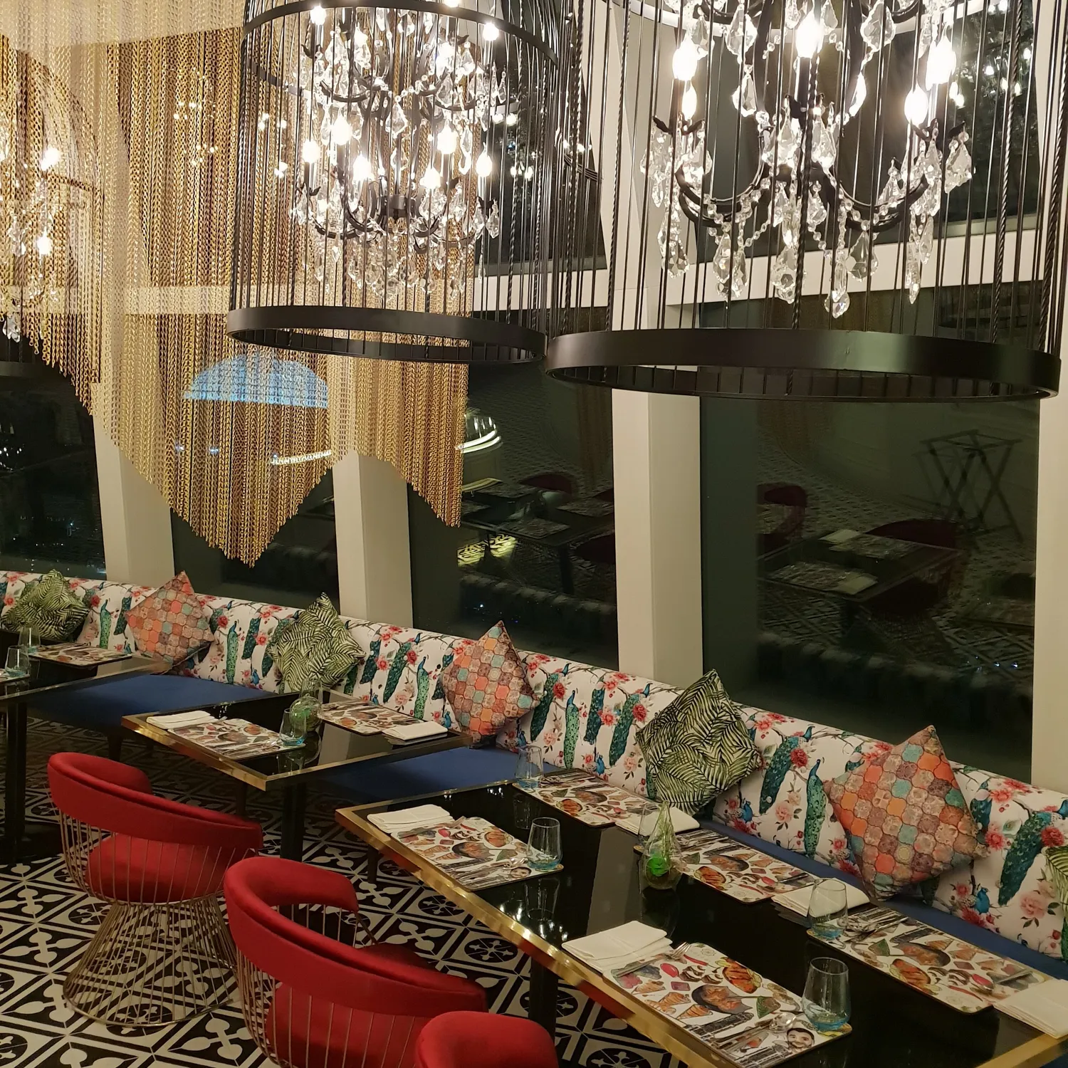 Iksha 360 restaurant Doha