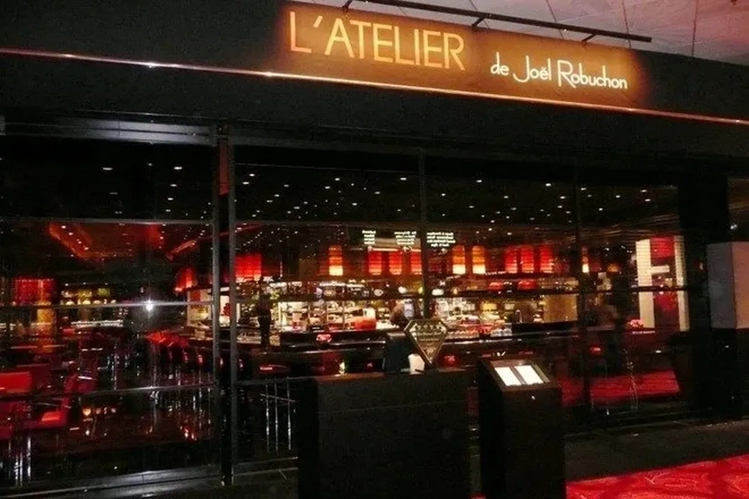 Joël Robuchon restaurant Hong Kong