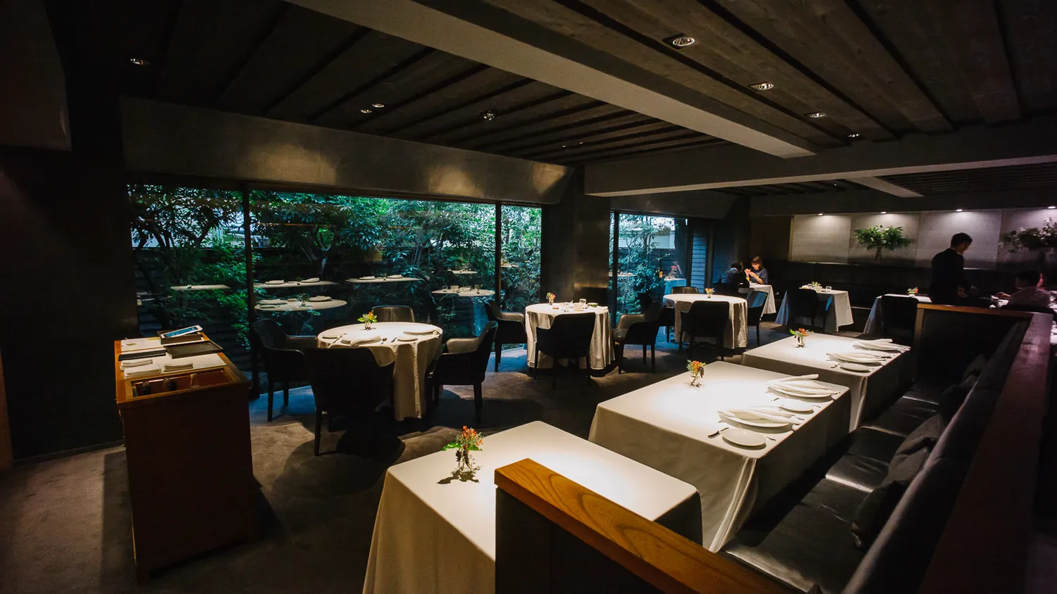 L'Effervescence restaurant Tokyo