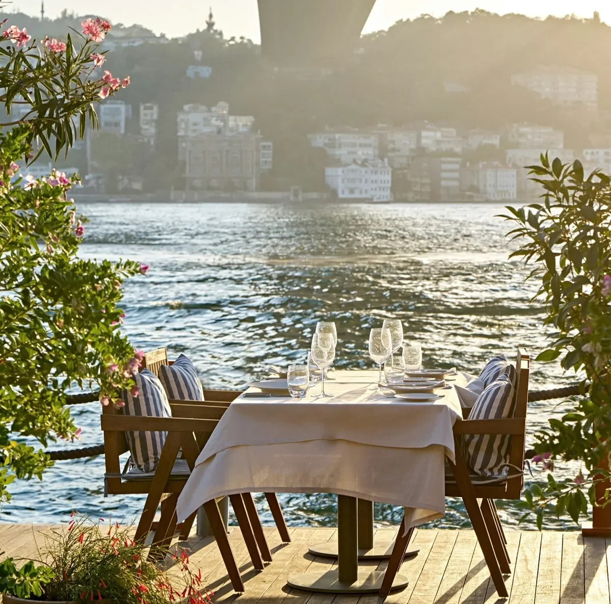 Lacivert restaurant Istanbul