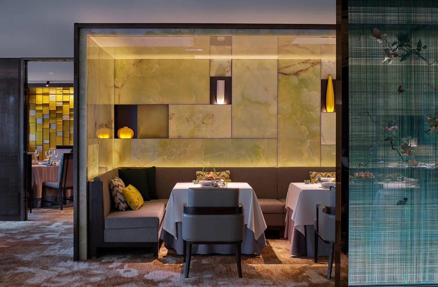 Lai Ching Heen restaurant Hong Kong