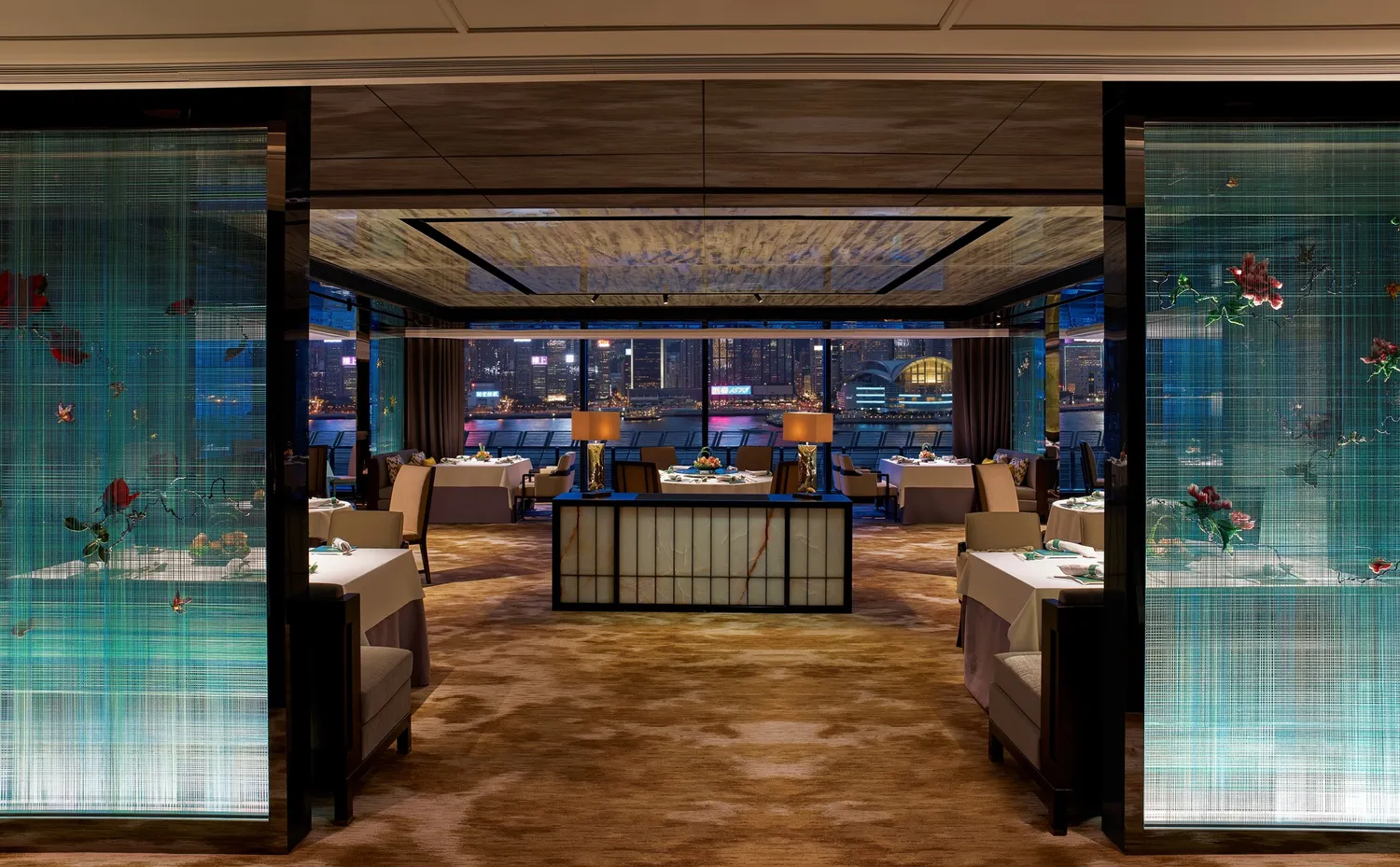 Lai Ching Heen restaurant Hong Kong