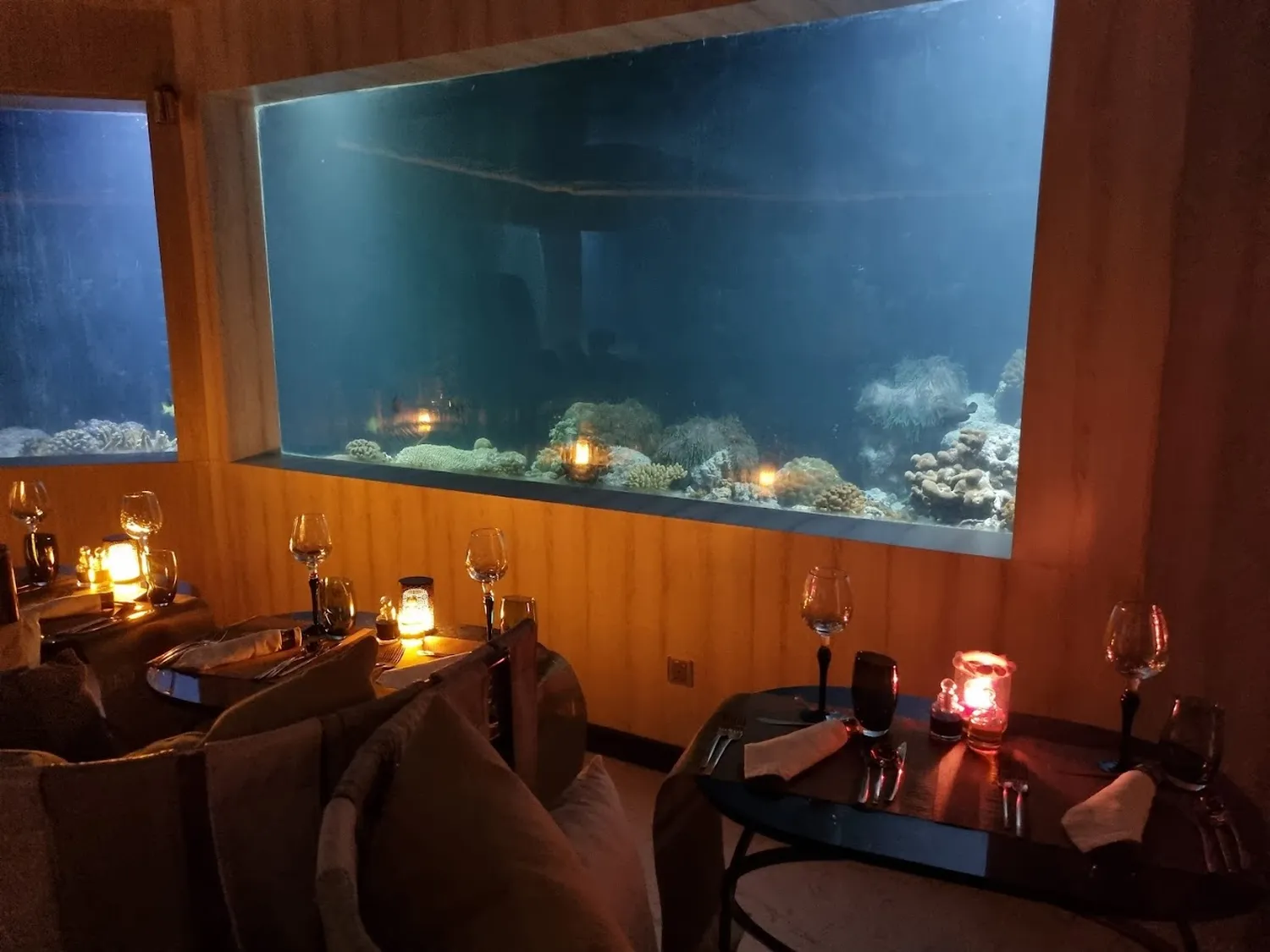 M6m restaurant Maldives