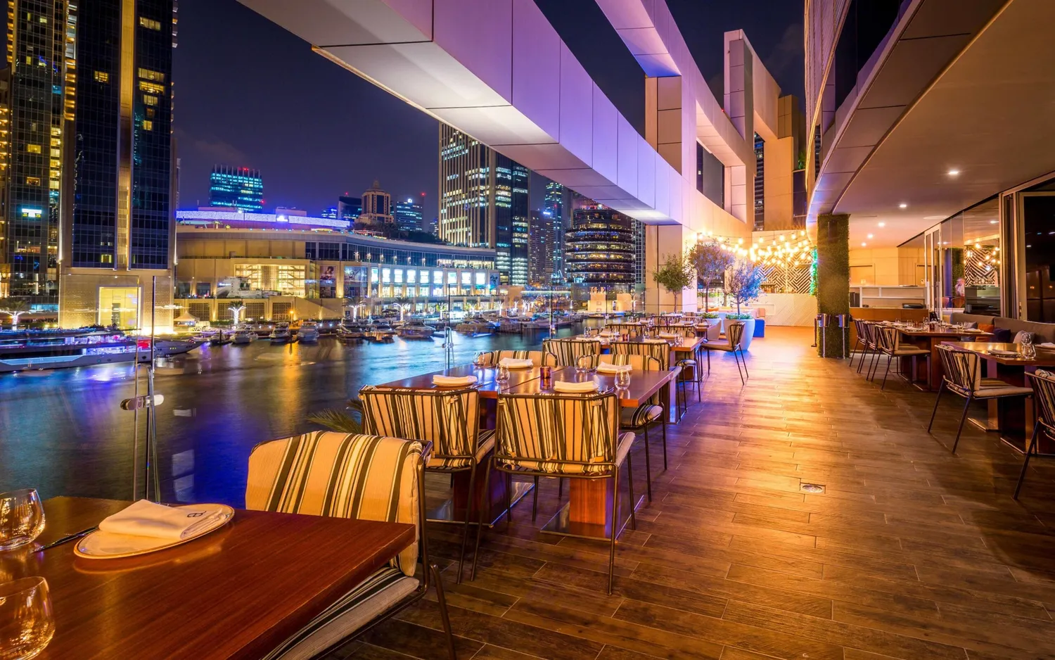 Marina Social restaurant Dubaï