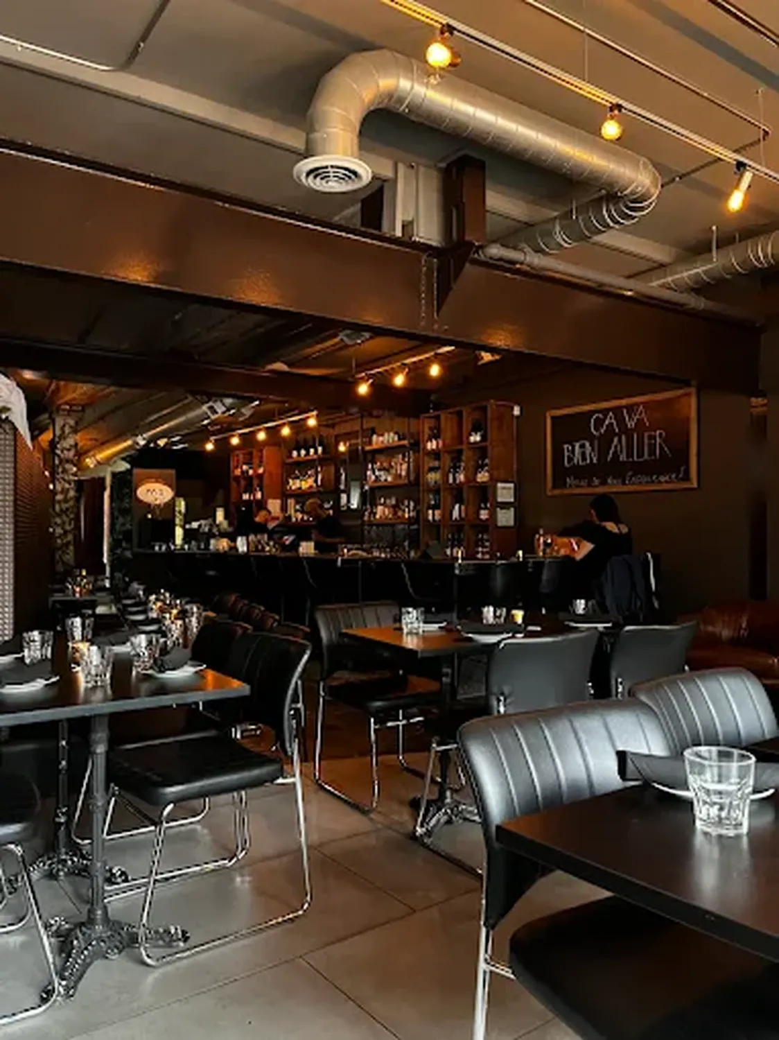 Mauvais Garçons restaurant Montreal