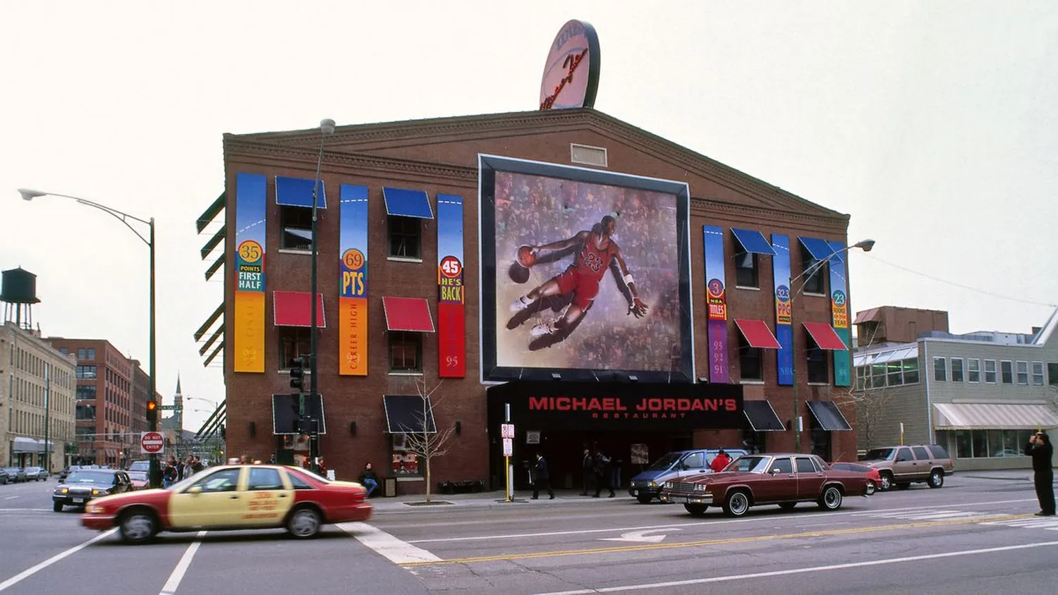 Michael Jordan&#039;s restaurant Chicago