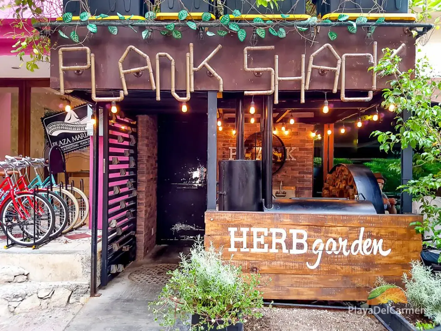 Plank restaurant Playa del carmen