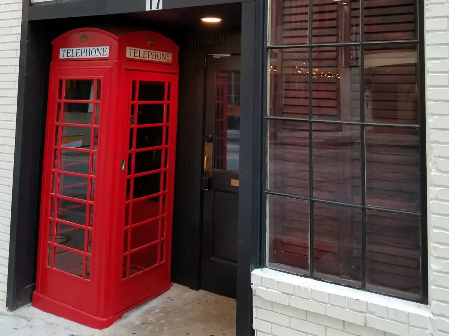 Red Phone Booth bar Atlanta