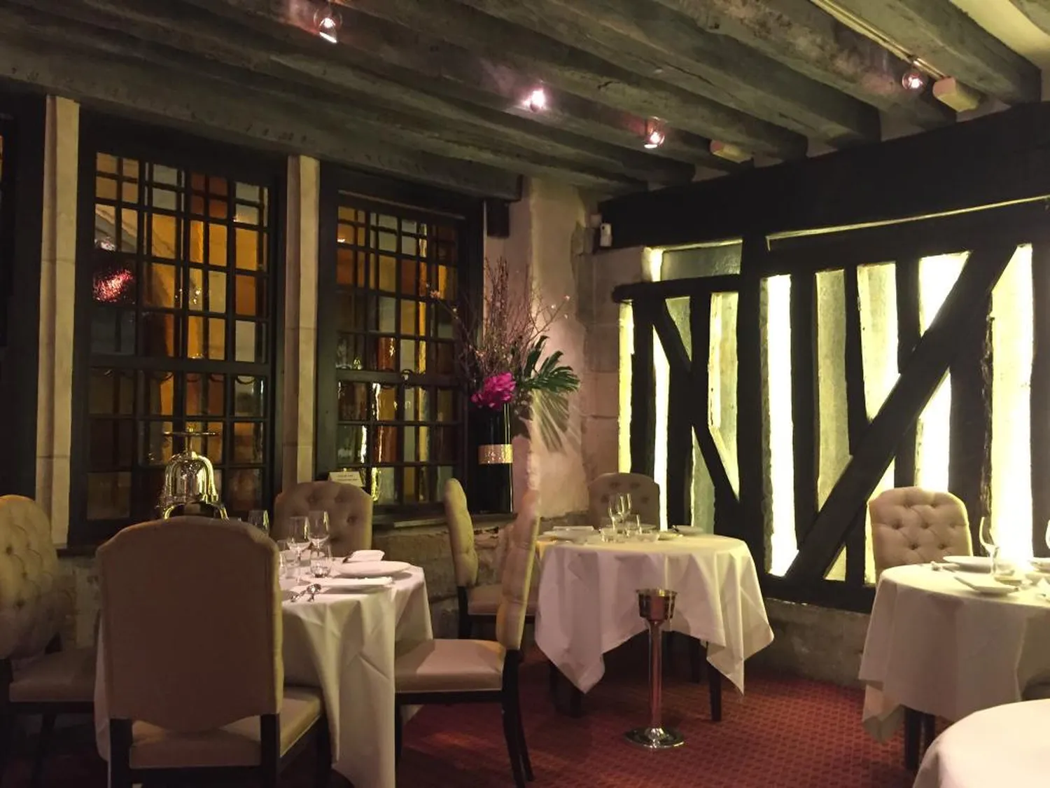 Relais Louis XIII restaurant Paris