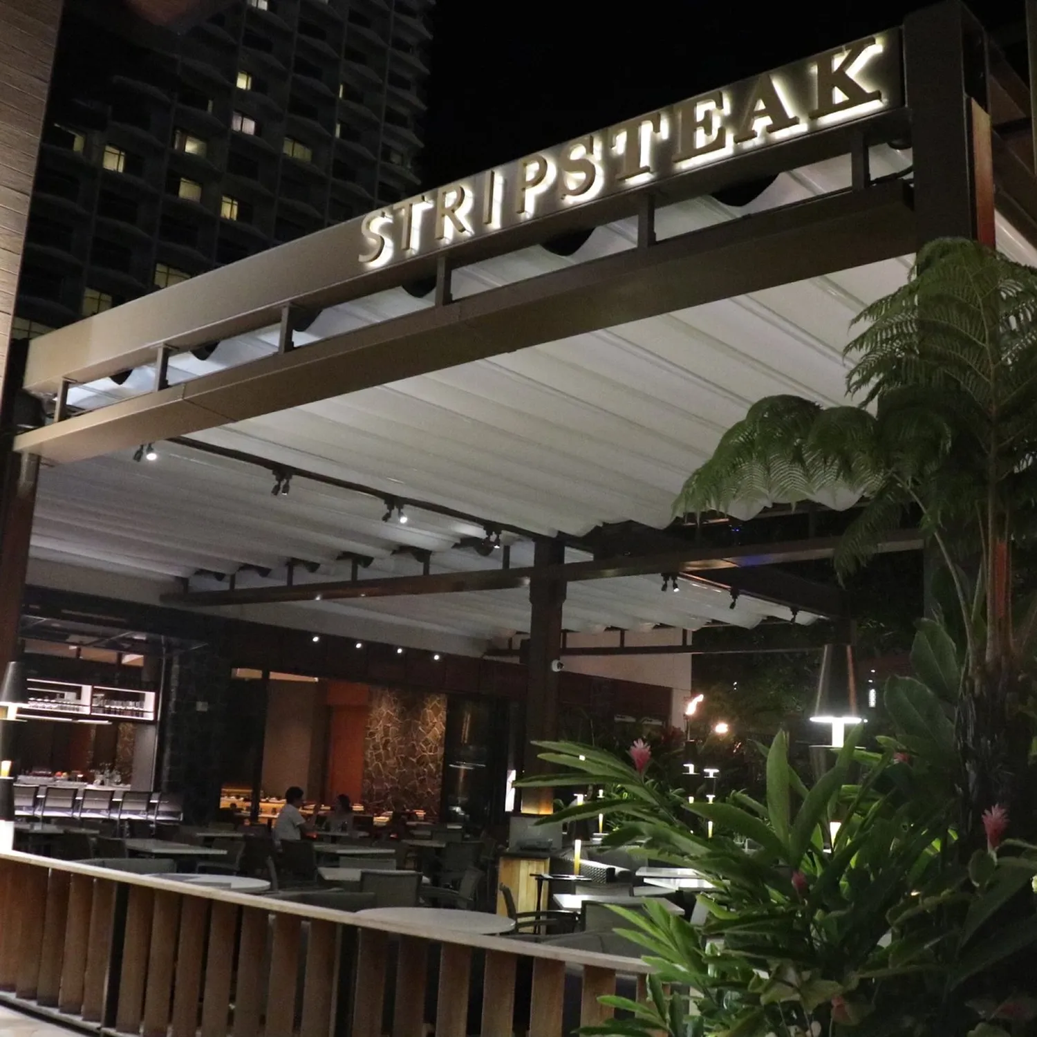 Stripsteak restaurant Hawaii