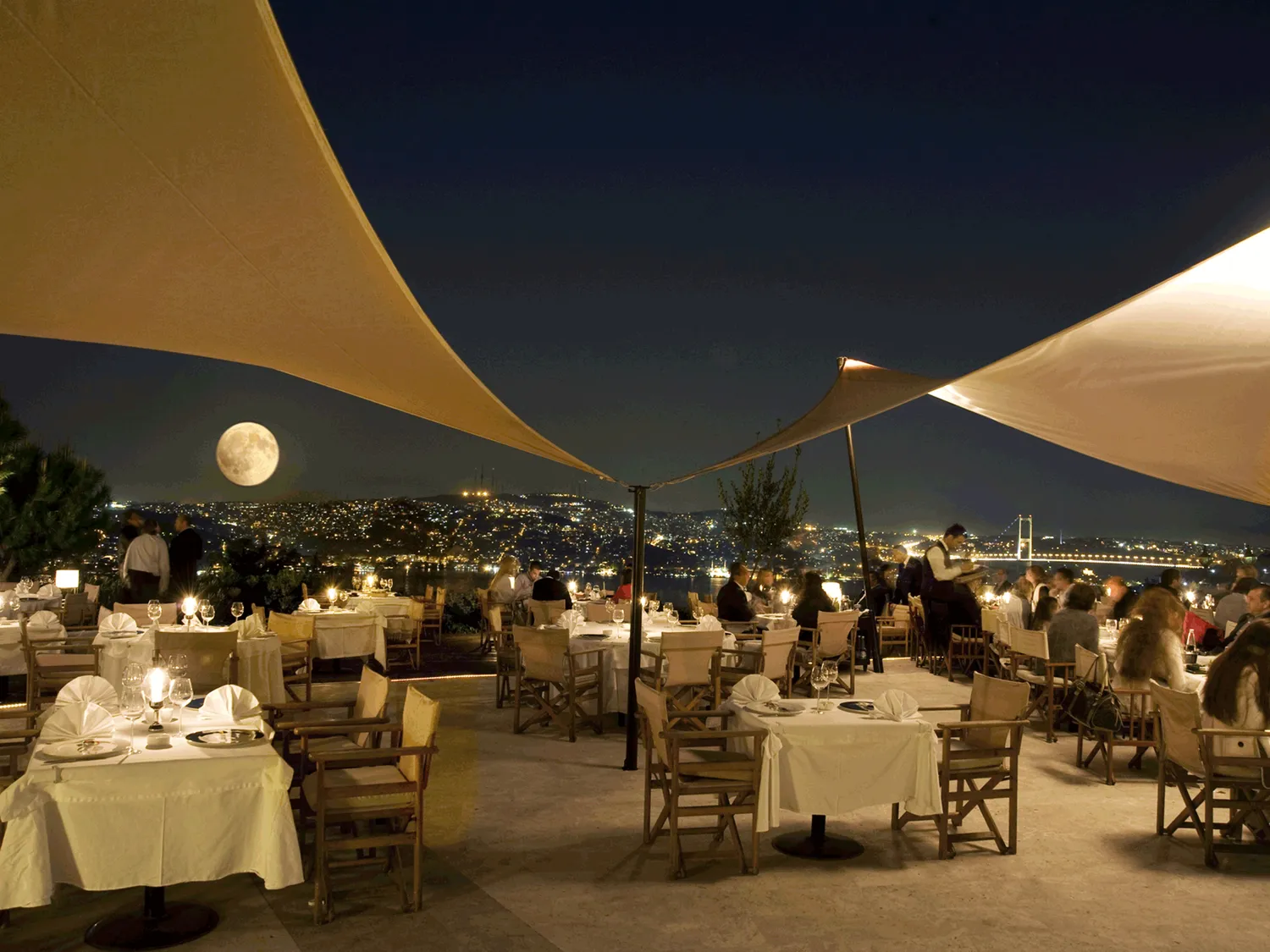 Sunset restaurant Istanbul