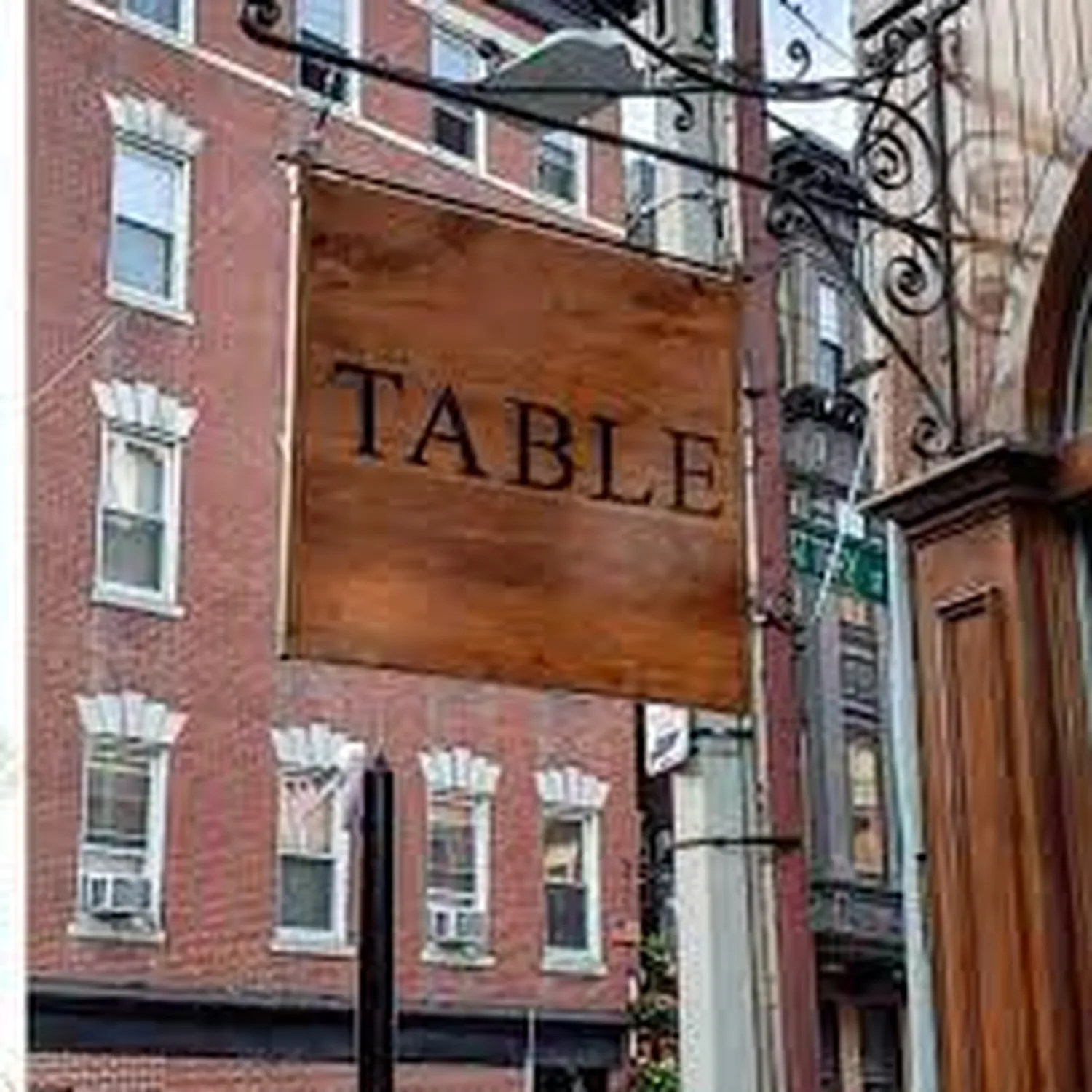 Reservation at Table restaurant Boston The World Keys