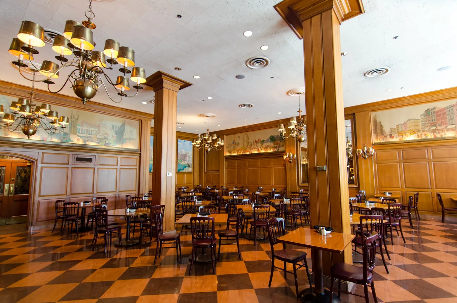 The Berghoff restaurant Chicago